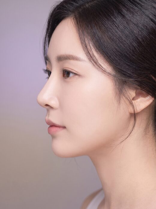 매끈한 콧대 라인의 여성 일러스트