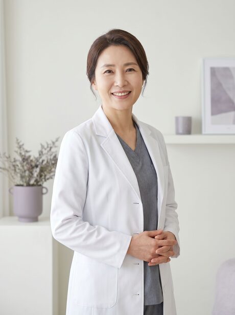 리뷰티안과의원 정택수 원장 (AI 생성 예시 이미지)