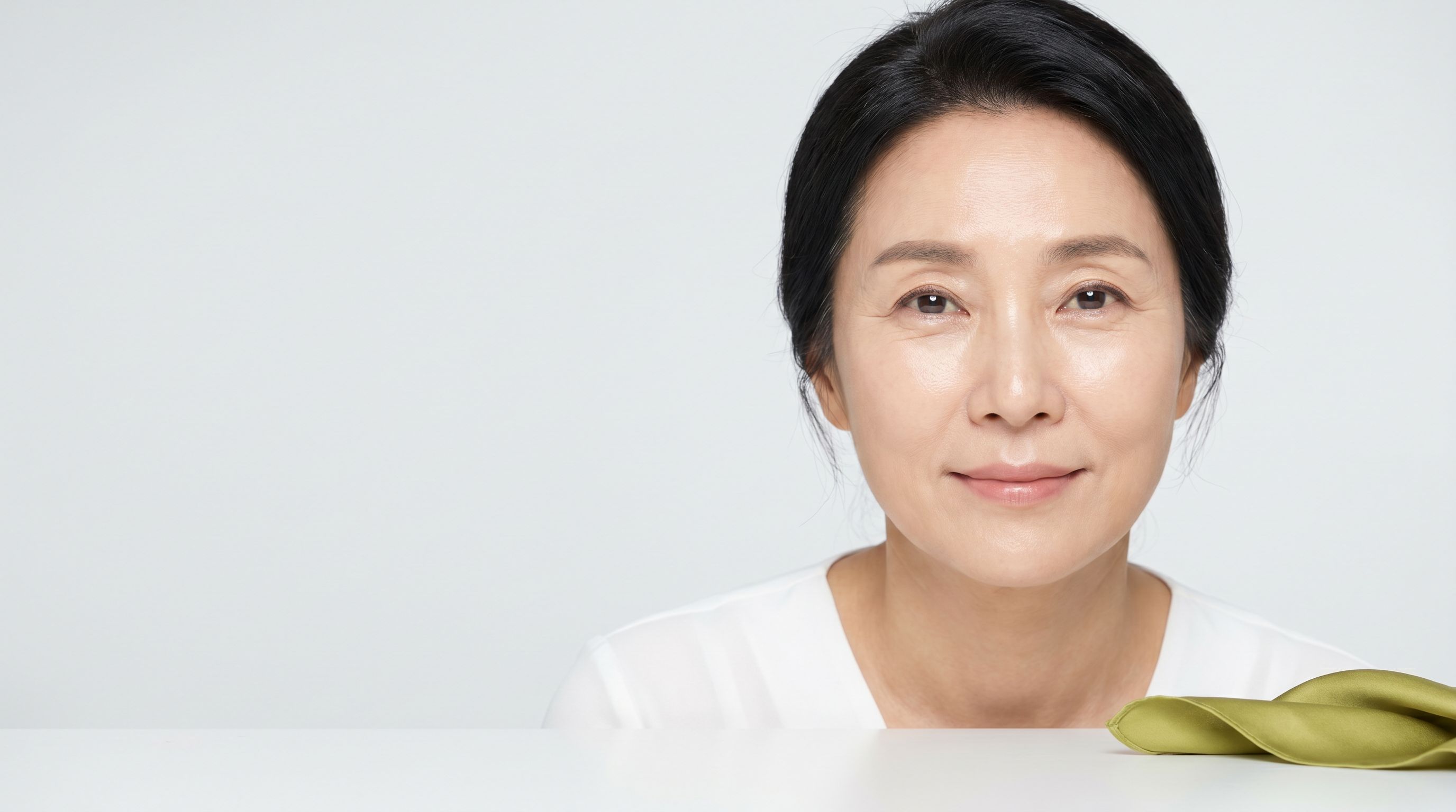 눈가 안티에이징 안내 이미지 (AI 생성 예시 이미지)