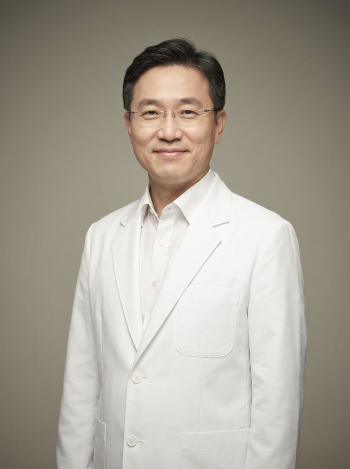 의료진 예시 이미지
