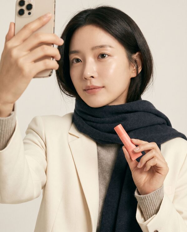 후기 — AI 생성 예시 이미지