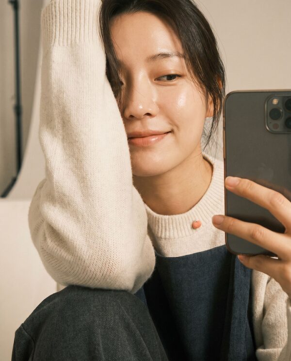 후기 — AI 생성 예시 이미지